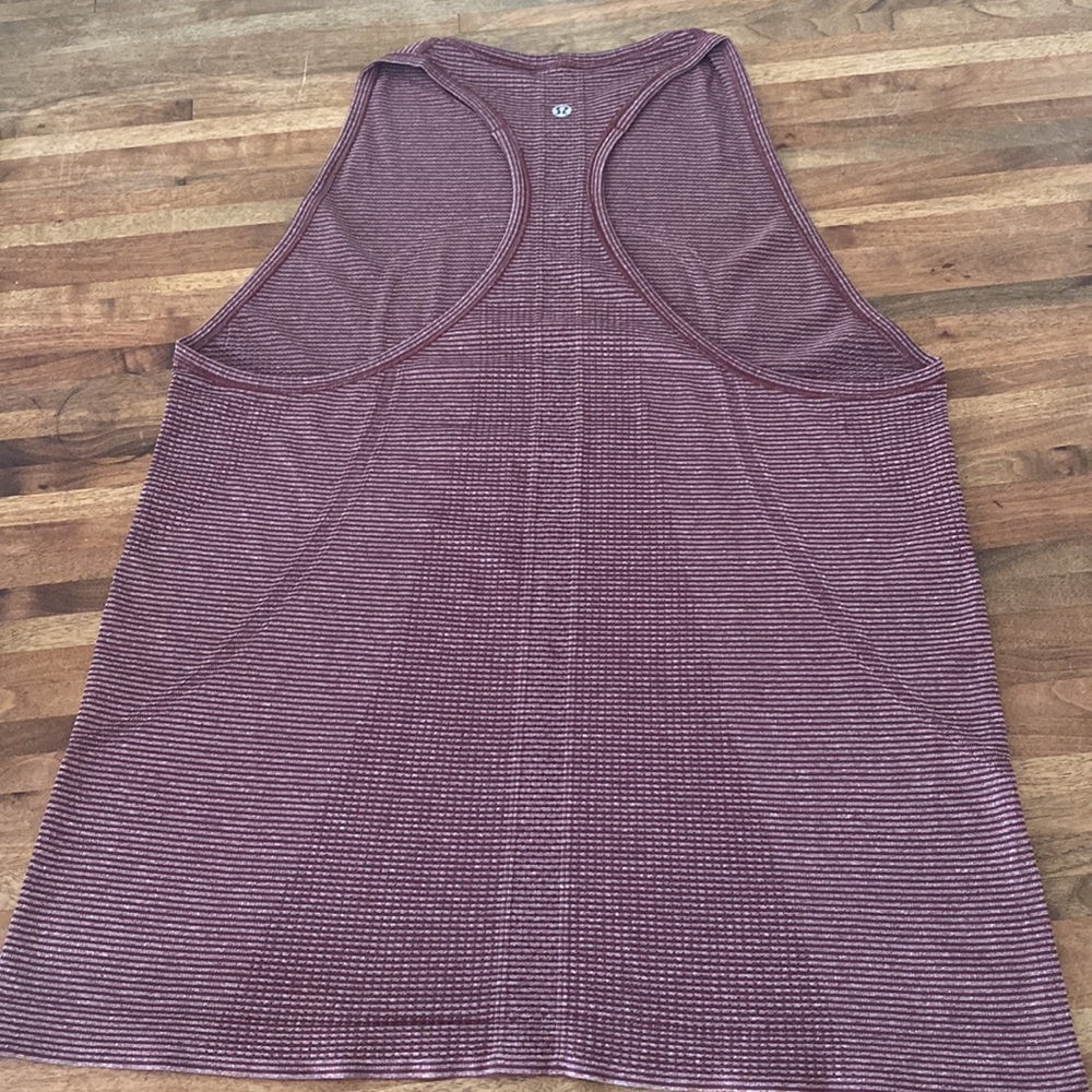Lululemon Run: Swiftly Tech Racerback Size 10 - image 3